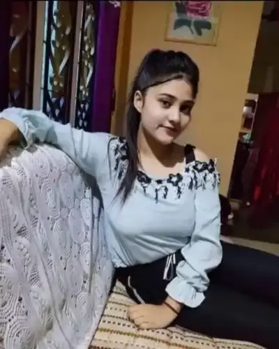 Call Girls Service in Khidkali